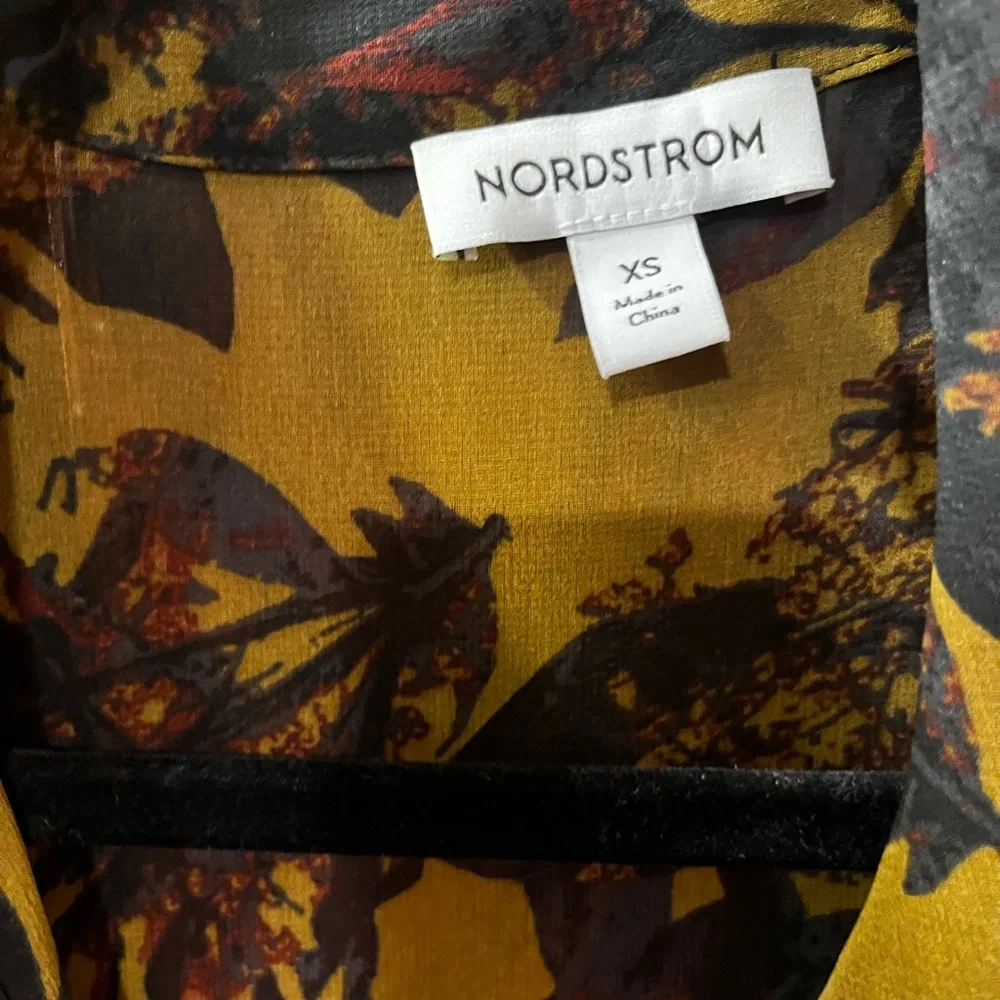 Nordstrom brand women’s shirtdress size xs - Picture 2 of 4